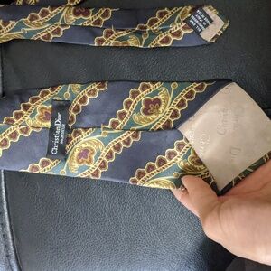 Christian Dior 100% silk tie
